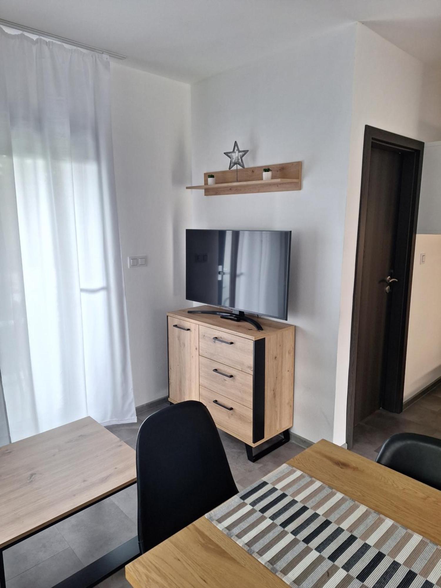 Mb Apartmany Lipno ลิปโนนัดเวิลตาวู ภายนอก รูปภาพ